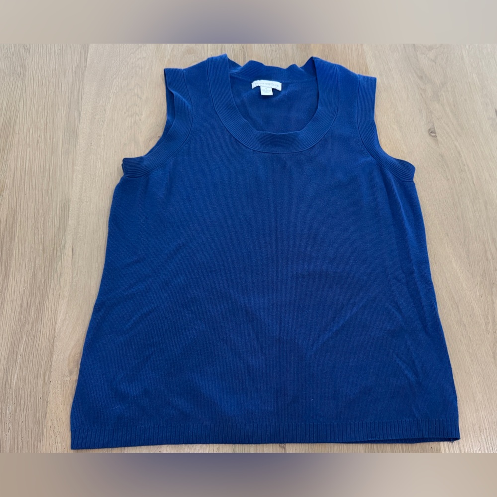 Charter club blue knit sleeveless top size small
